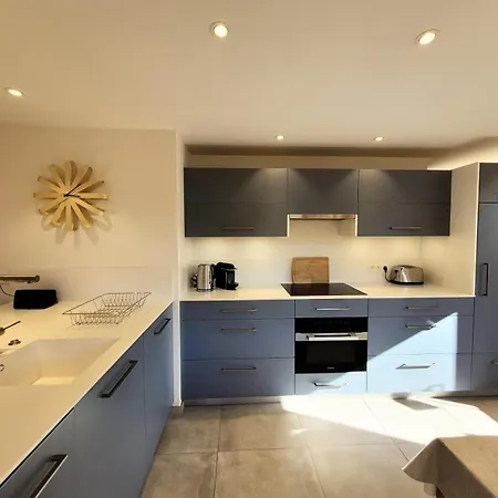 Ambrocella - Tres Bel Appartement, Lumineux, Bel Espace De Vie Mae-0781